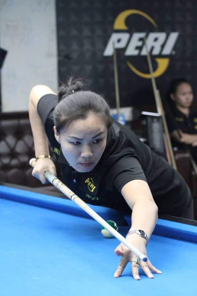 容和扎实的 容和扎实的